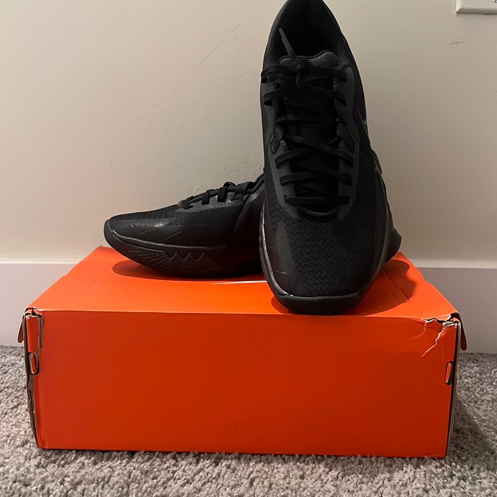 Nike Precision VI